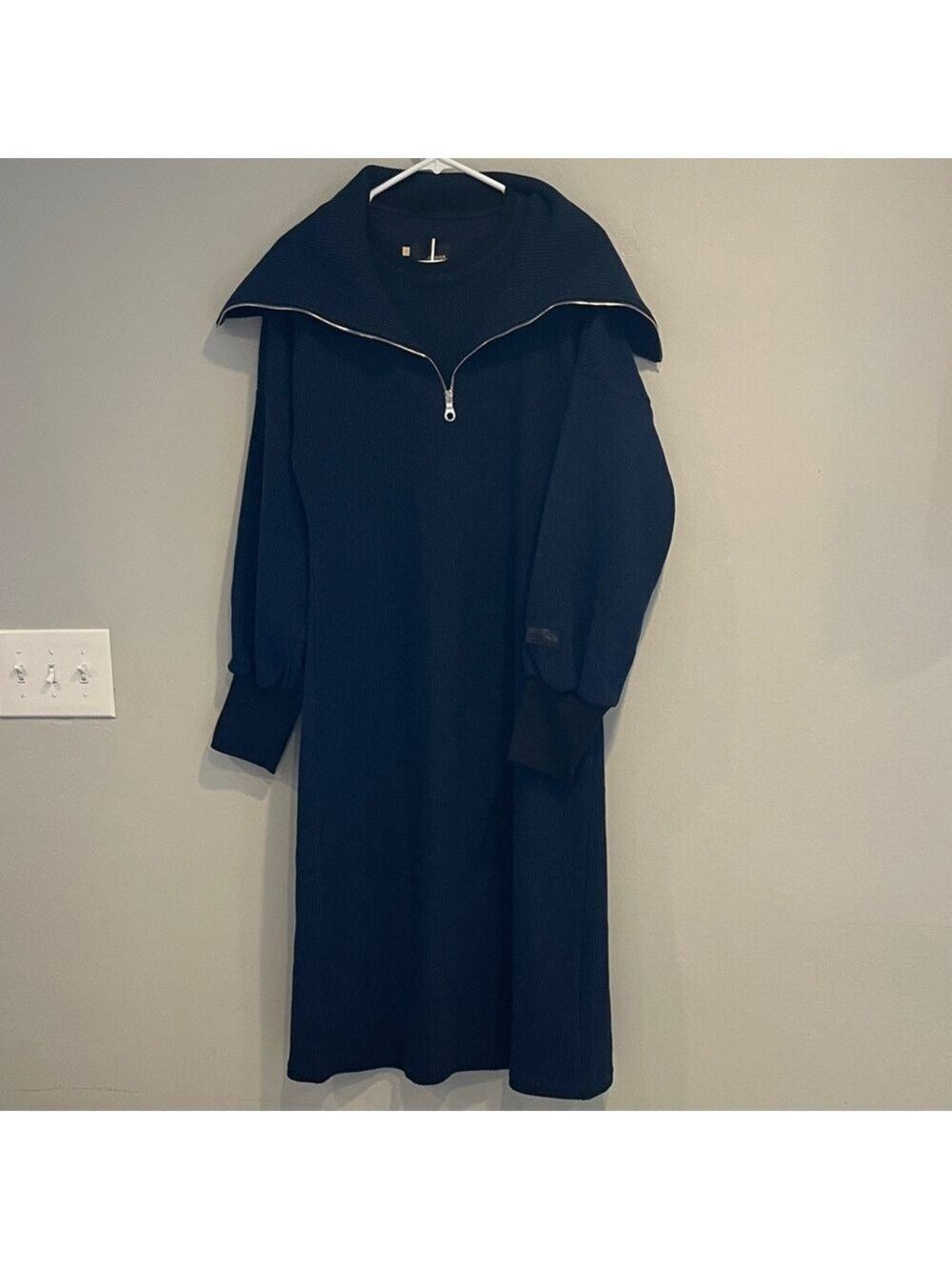 NWT Olivvi Navy Ribbed Zip-Up Sweater Dress Size Large